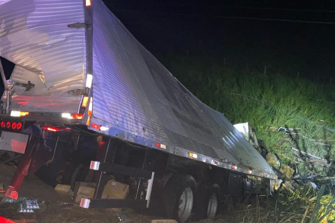 Caminhoneiro morre na região de Santo Antônio da Platina