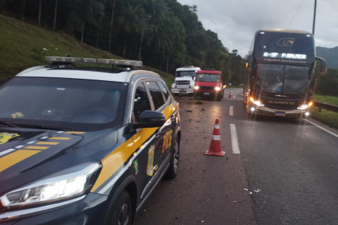 Caminhoneiro morre em Guaratuba Pr após acidente