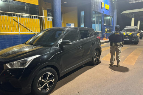PRF recupera veículo roubado em São Paulo (SP) na BR 163 em Guaíra (PR)