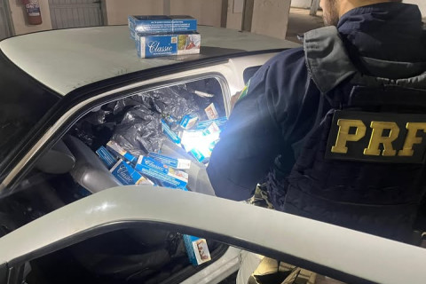 PRF apreende cerca de 4.500 maços de cigarros na BR-277, no município de Guarapuava (PR)