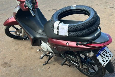 Trabalhador tem moto furtada em Bandeirantes