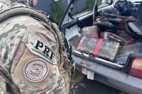 Após perder controle, motorista é presa pela PRF com mais de 160 quilos de maconha no Paraná