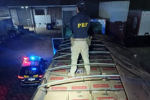 PRF apreende mais de 1,5 tonelada de drogas e mais de 500 mil maços de cigarros no Norte e Noroeste do Paraná
