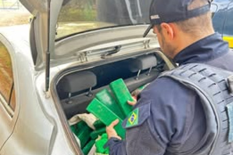 PRF apreende grande quantidade de drogas na região de Ponta Grossa PR